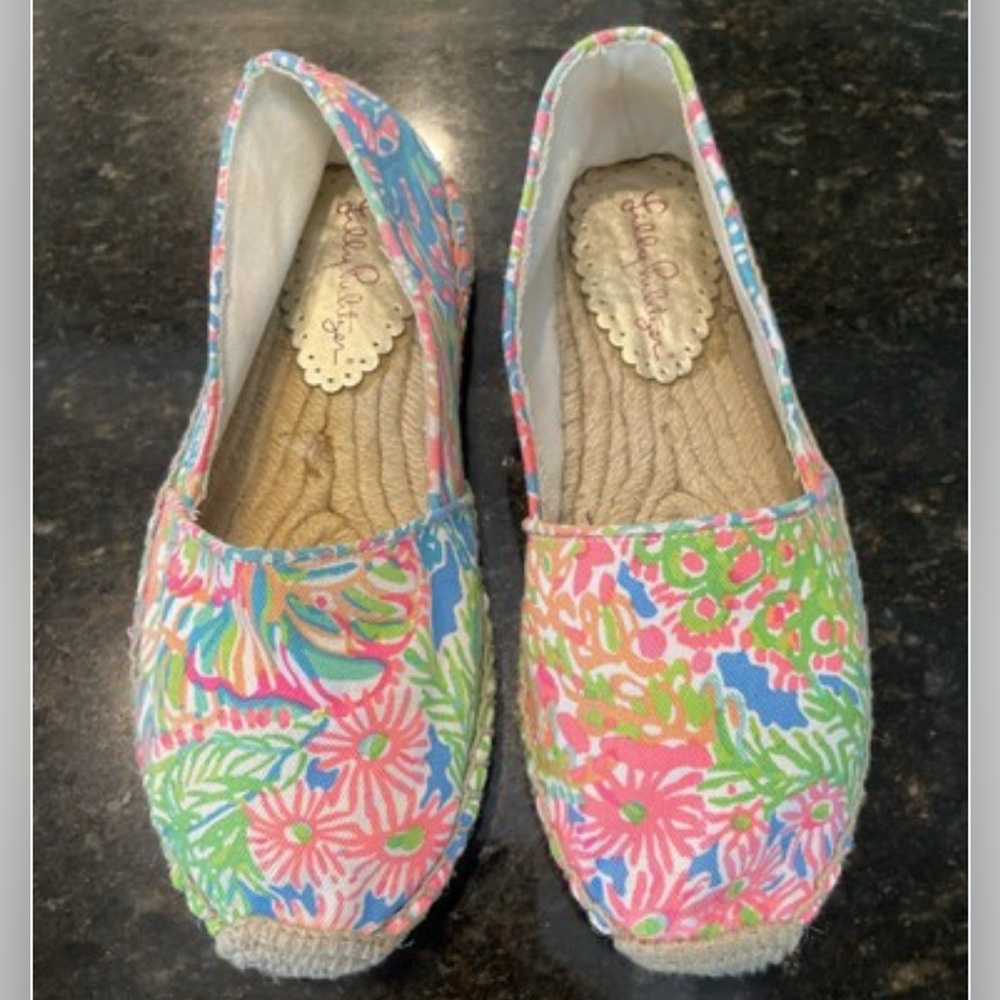 Lilly Pulitzer -Lia Lovers Coral Espadrilles-Sz 7